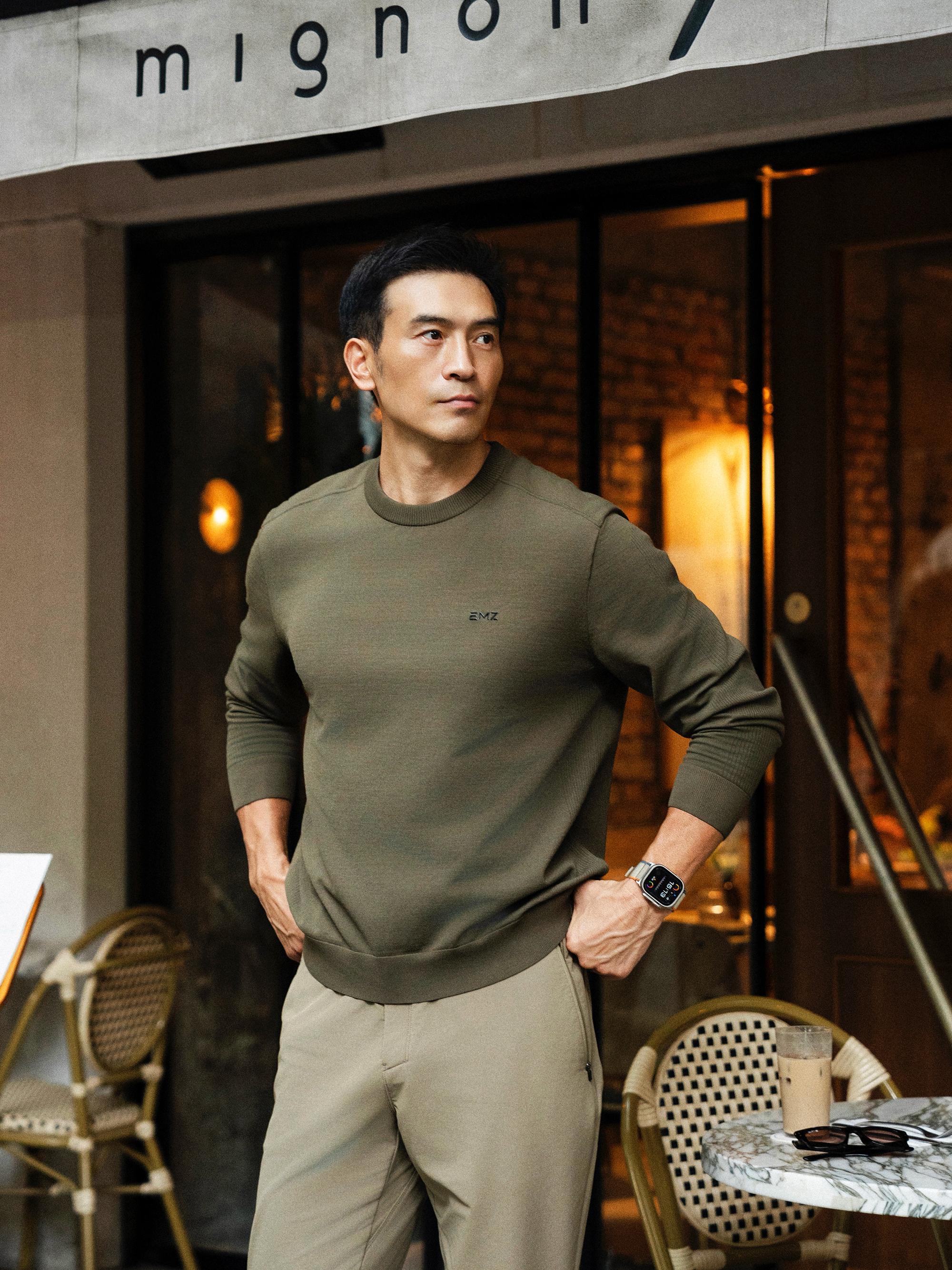 emz先生 的想法: 都市渐染秋意将松弛装进生活行囊和纪焕博一起从容