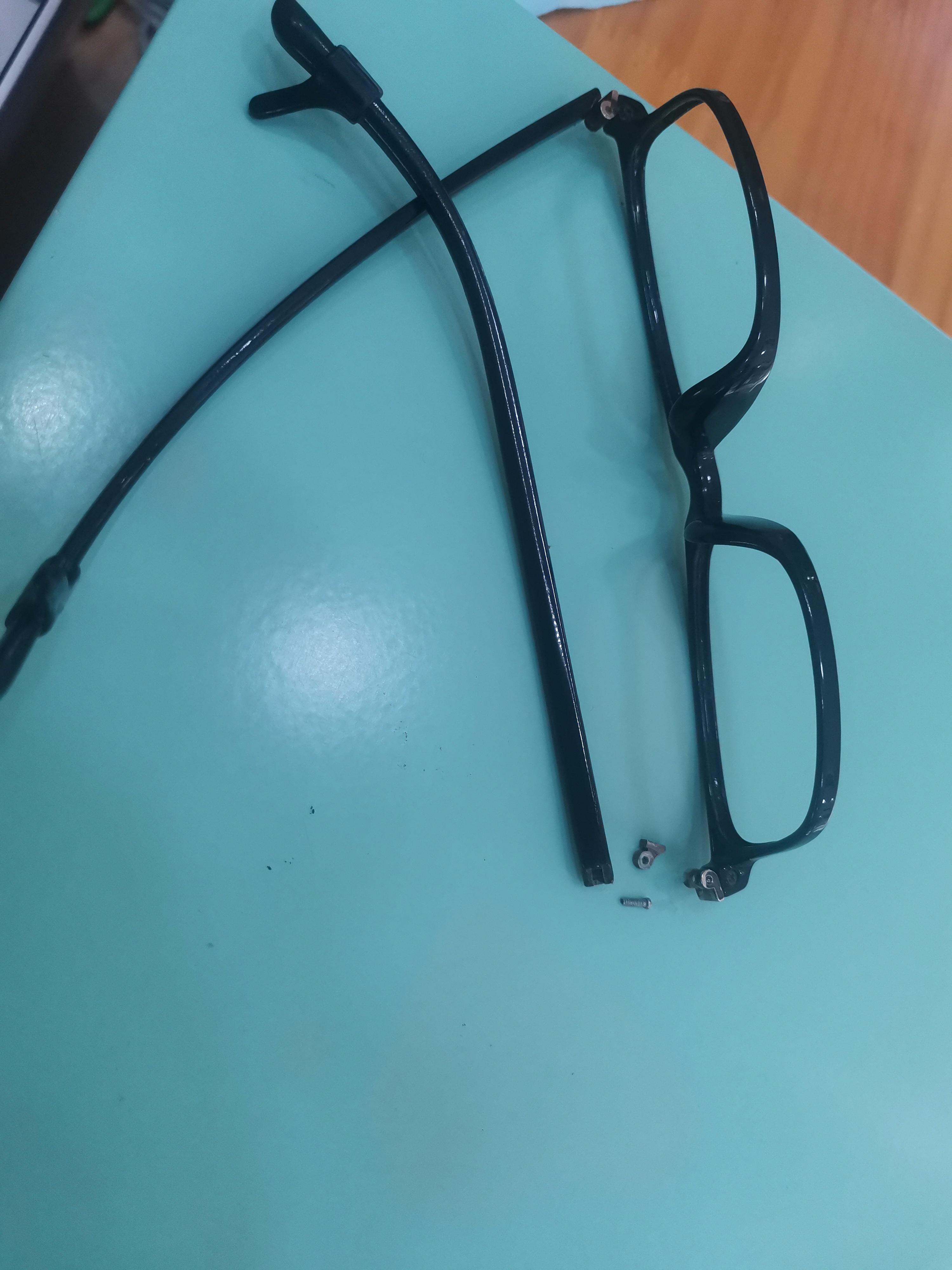 战玺仙君 的想法: 眼镜腿断了能修吗?