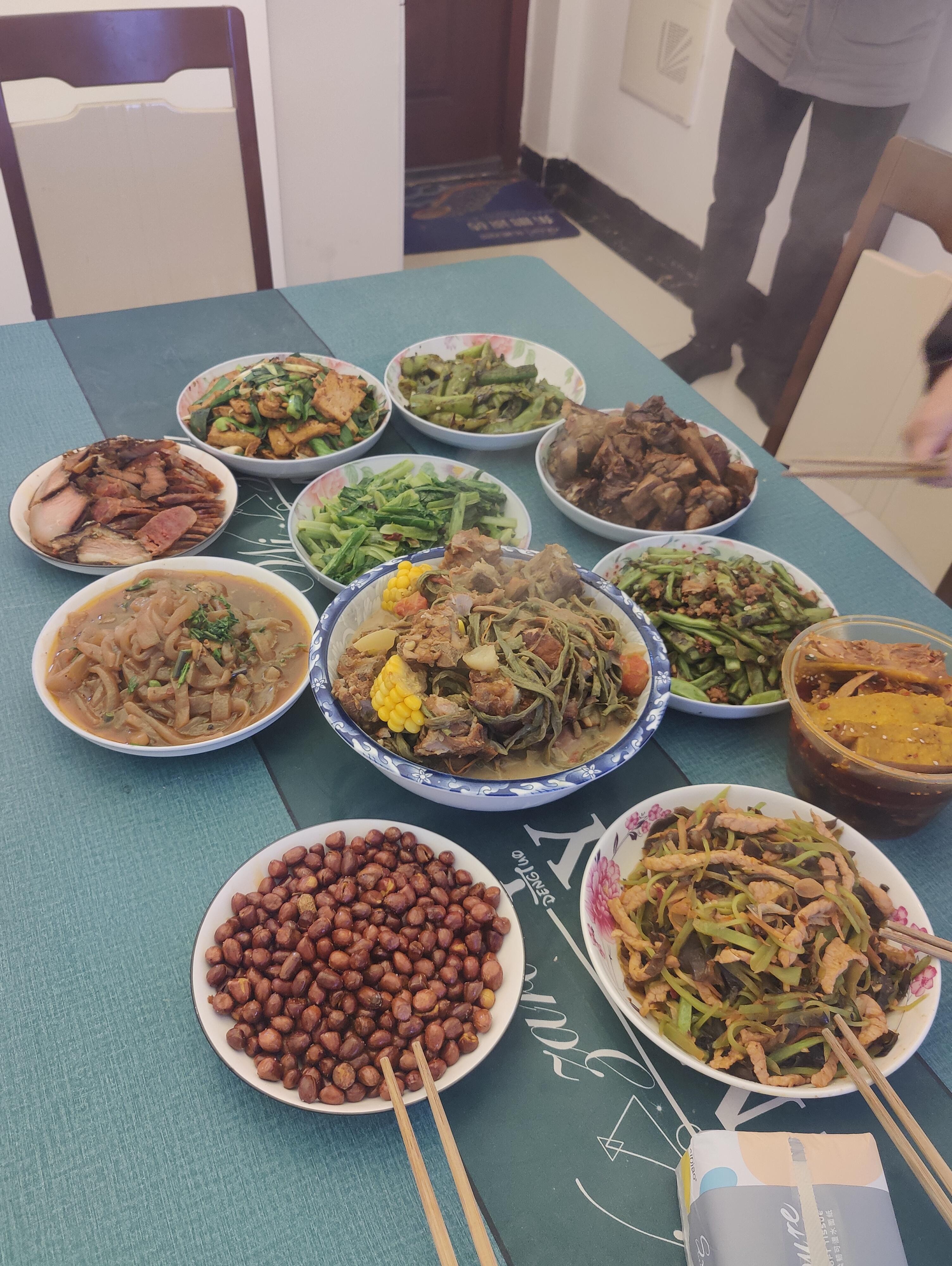 四川年夜饭必有得菜 | 临近过年了,三五好友或者亲戚来吃饭,饭桌上必 