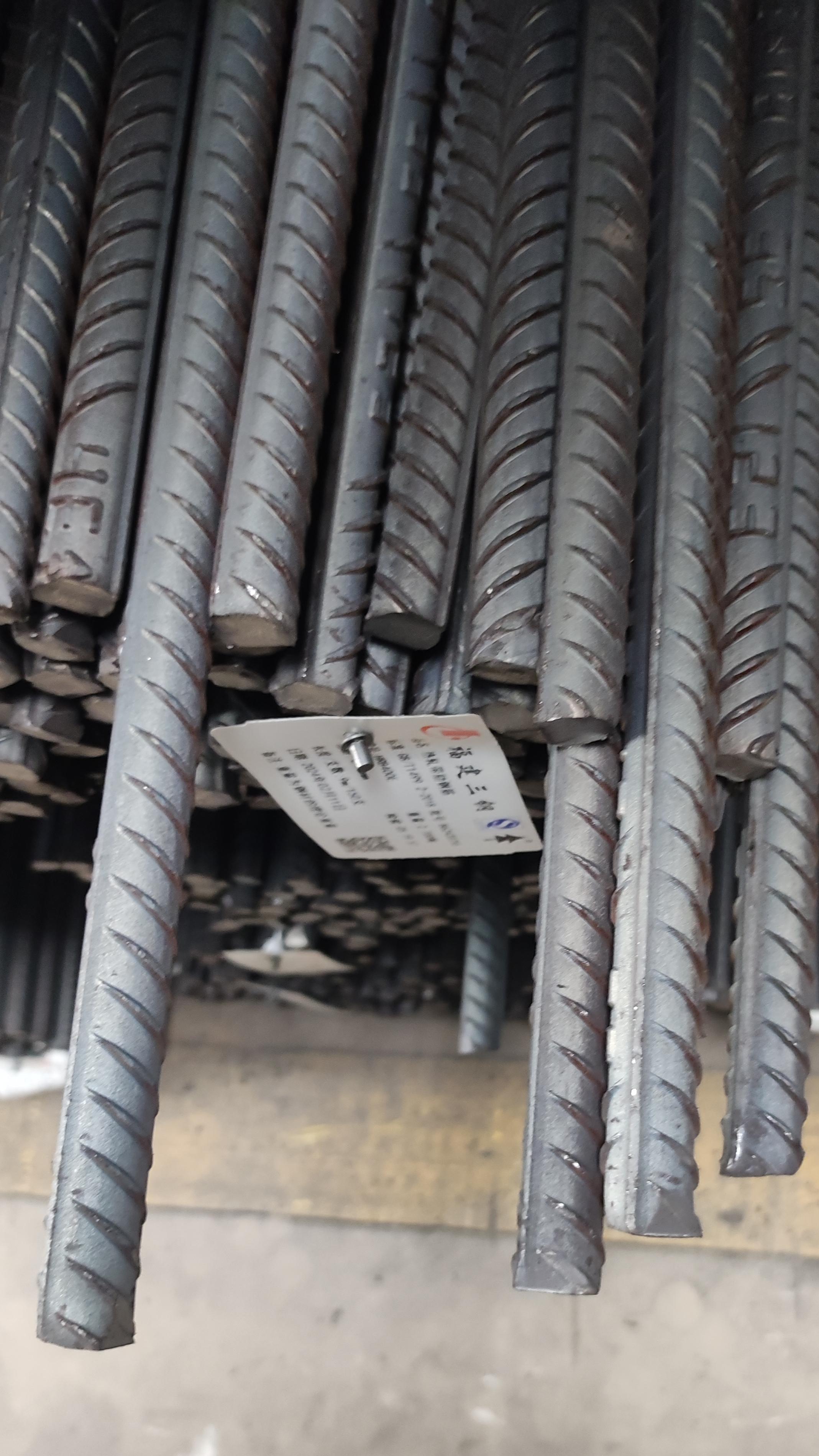 钢铁专业论文交流 的想法: 钢铁人开工