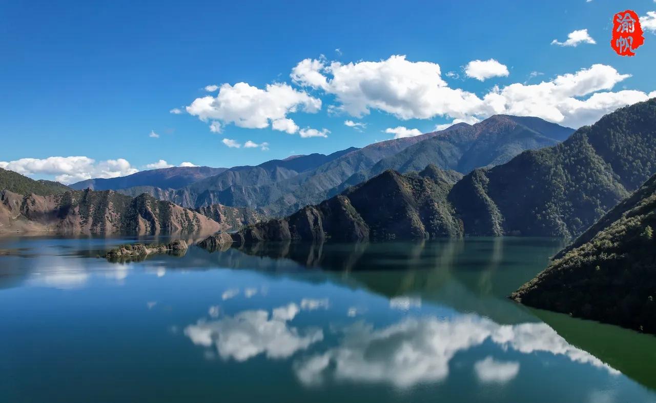 渝帆 的想法: 雅江天龙湖:藏在川西的人间仙境 | 9815雅江天龙湖