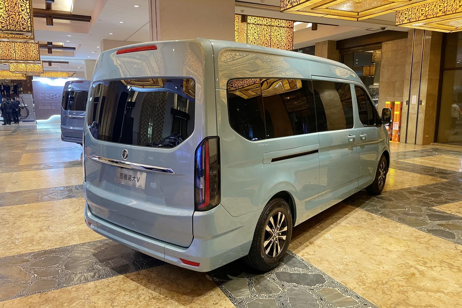 van有引力 的想法: 福田图雅诺大v ev版,内饰细节还不错 | 粉丝实拍