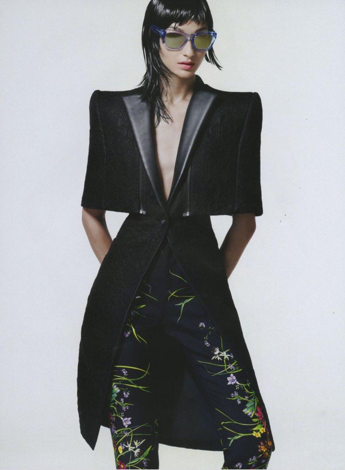 流转流 的想法: 美图欣赏～时尚芭莎2013年三月巴西版 br> br>模特