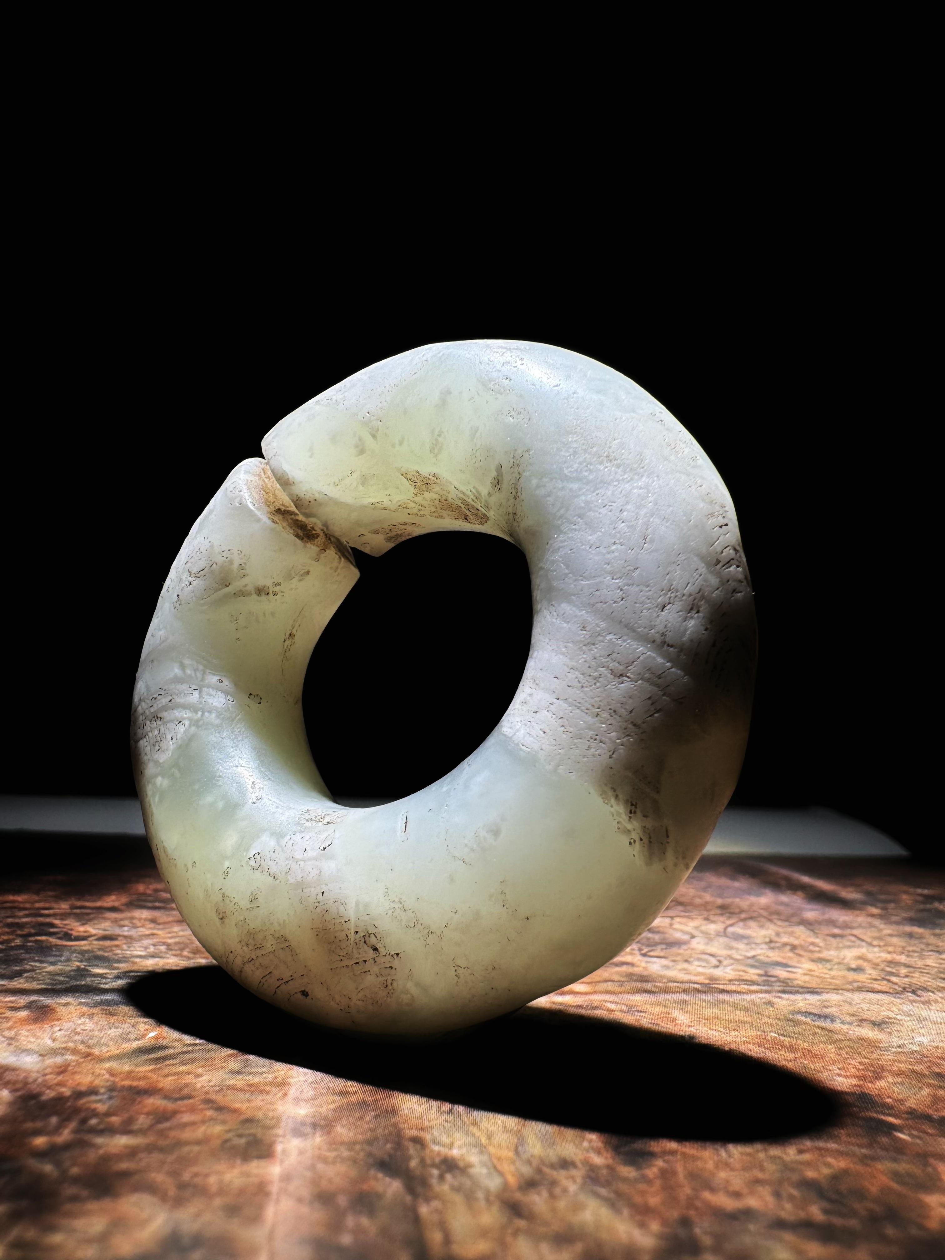 陆号 的想法: 兴隆洼文化玉玦:华夏玉器文明初啼