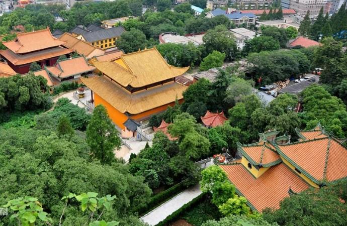 武汉奇人李战云 的想法: 《武汉名胜:宝通禅寺》 br>宝通禅寺位于武昌