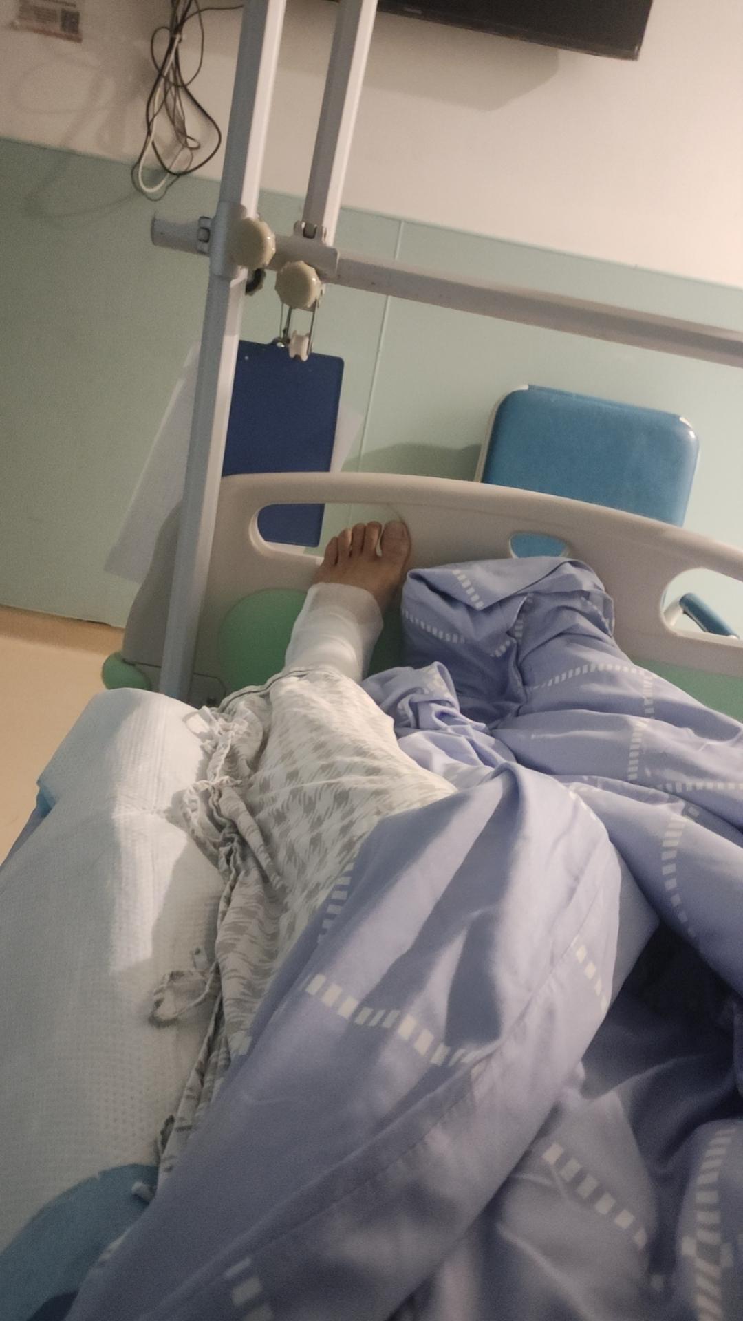 回想起上次受伤已经是三年前的事了没想到厄运又一次无情地降临在我身