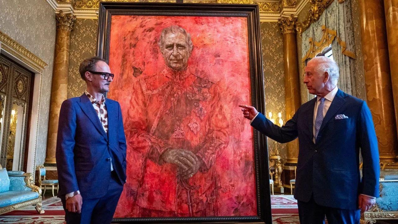 英国国王查尔斯三世加冕后的首张官方肖像油画竟然被批怪物这艺术界是