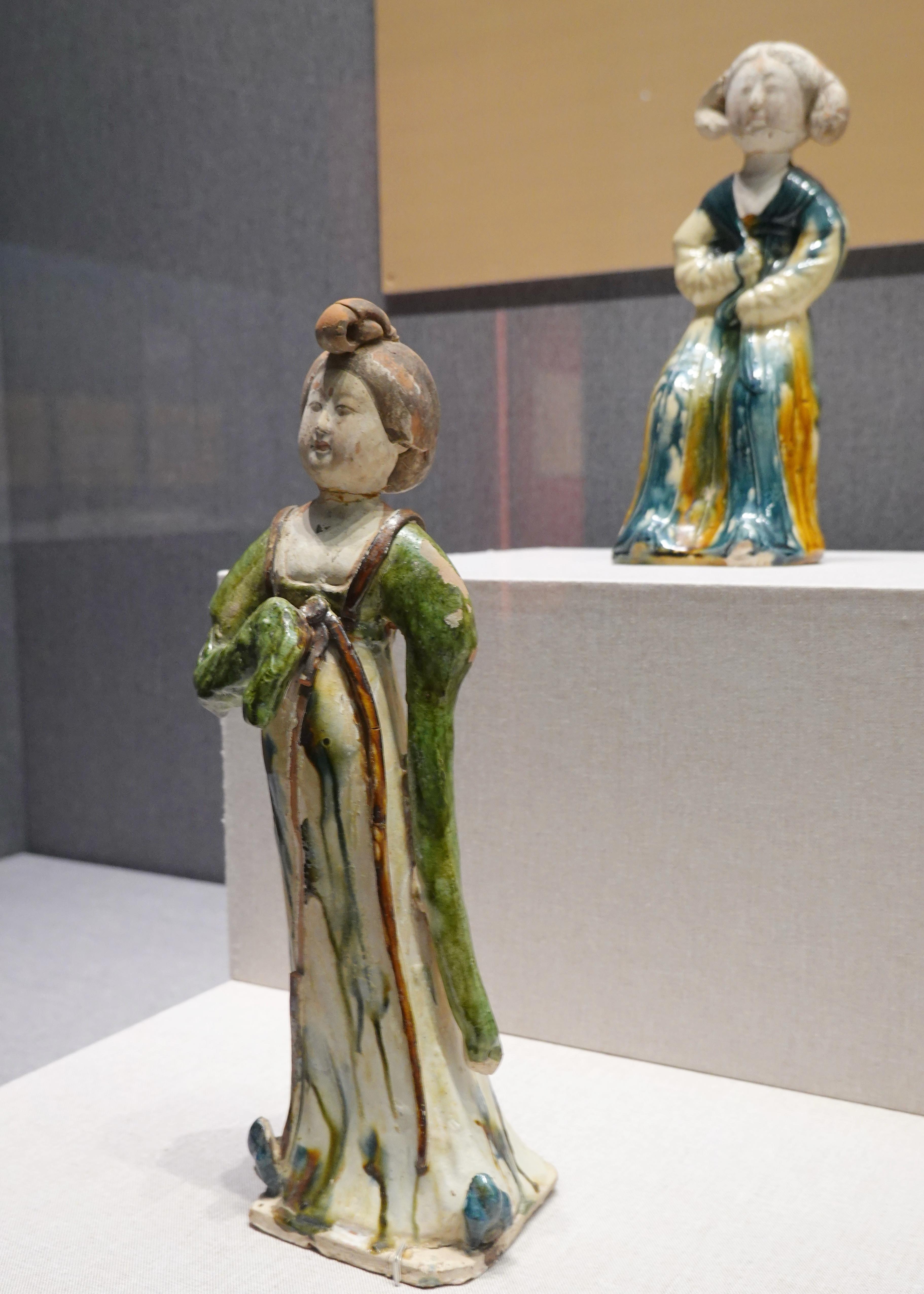 行摄匆匆 的想法: 唐代女子发式-倭堕髻