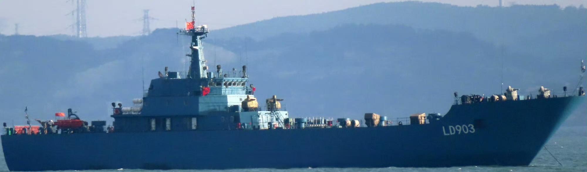 hua 的想法: 陆军某海防旅船艇大队装备新型登陆舰