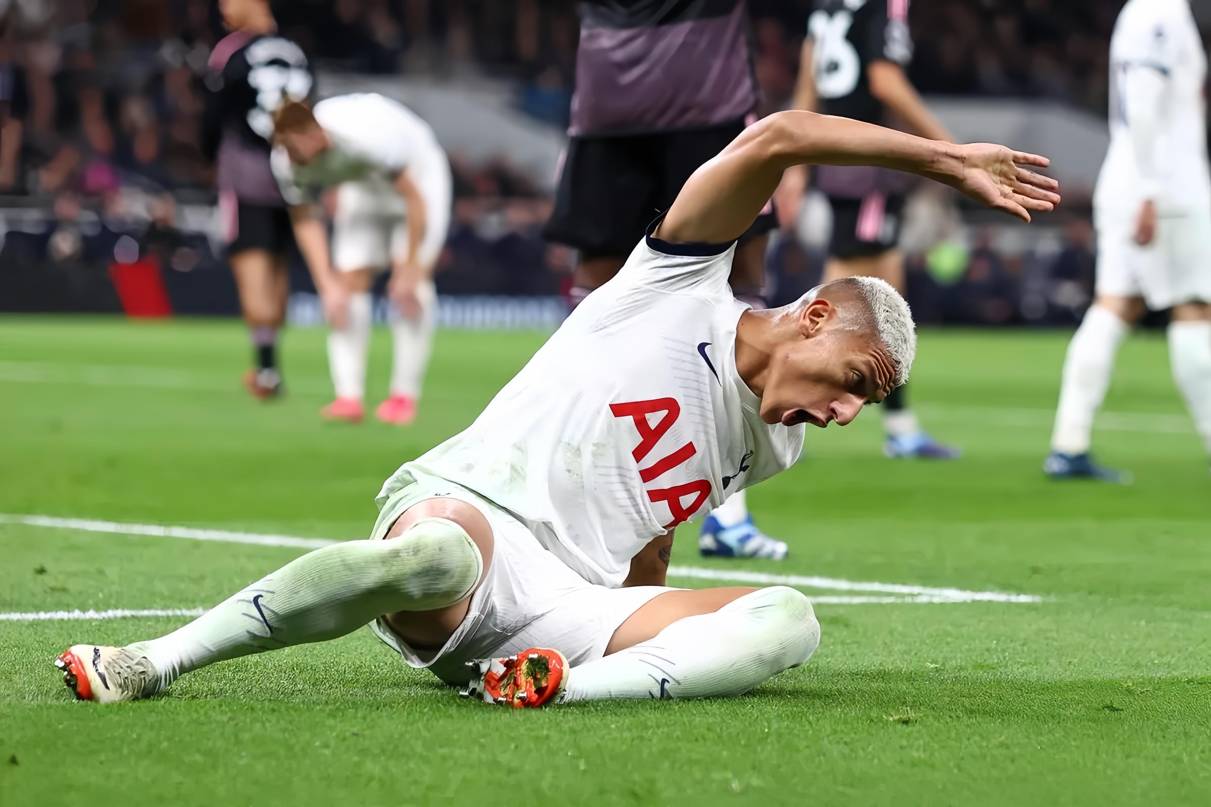 粗犷到没有宇宙大爆炸,还能蹦哒几年的老球迷一枚!