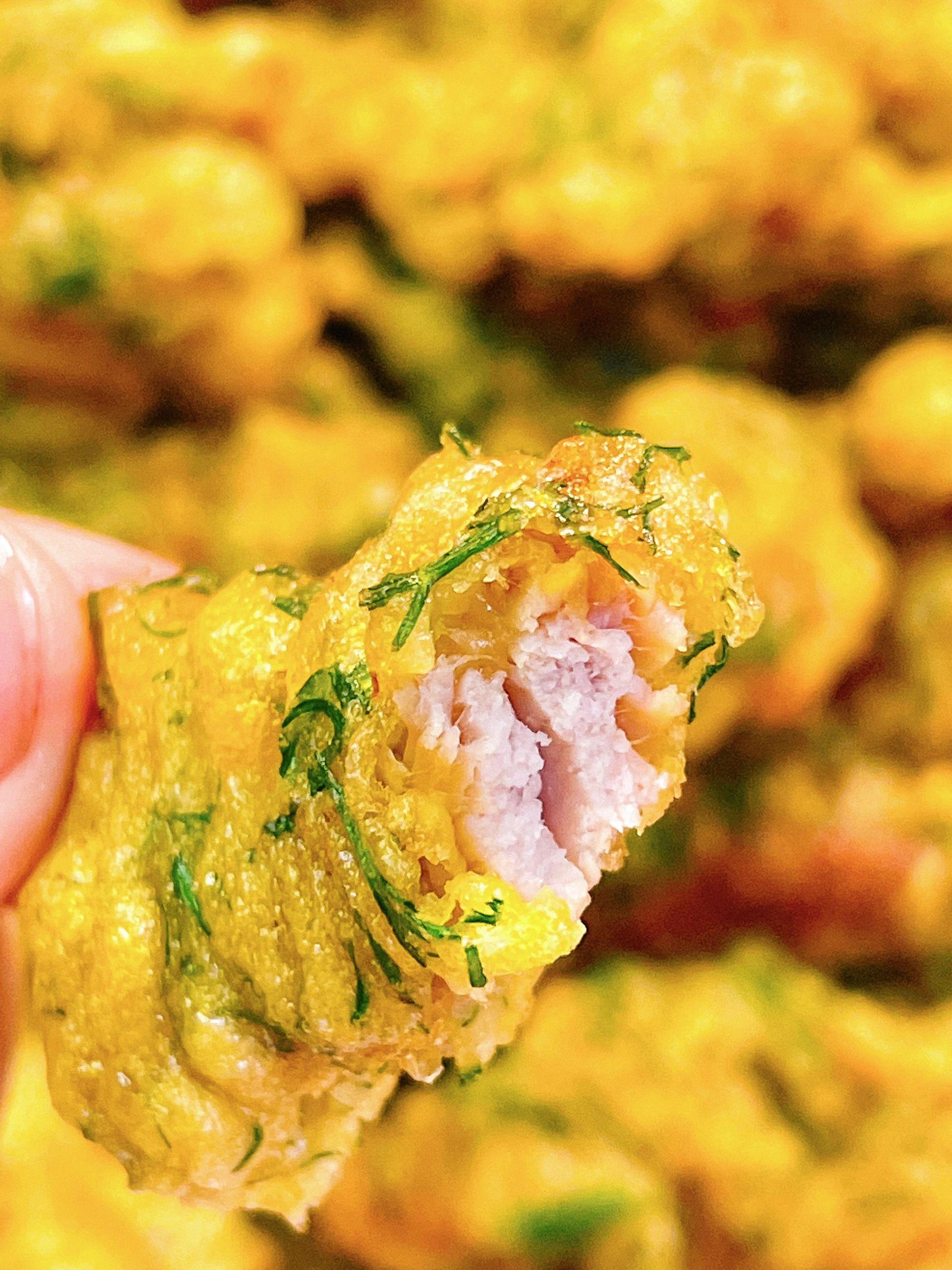 外酥里嫩,酥脆可口, | 茴香小酥肉 br>加点茴香的小酥肉条太好吃啦!