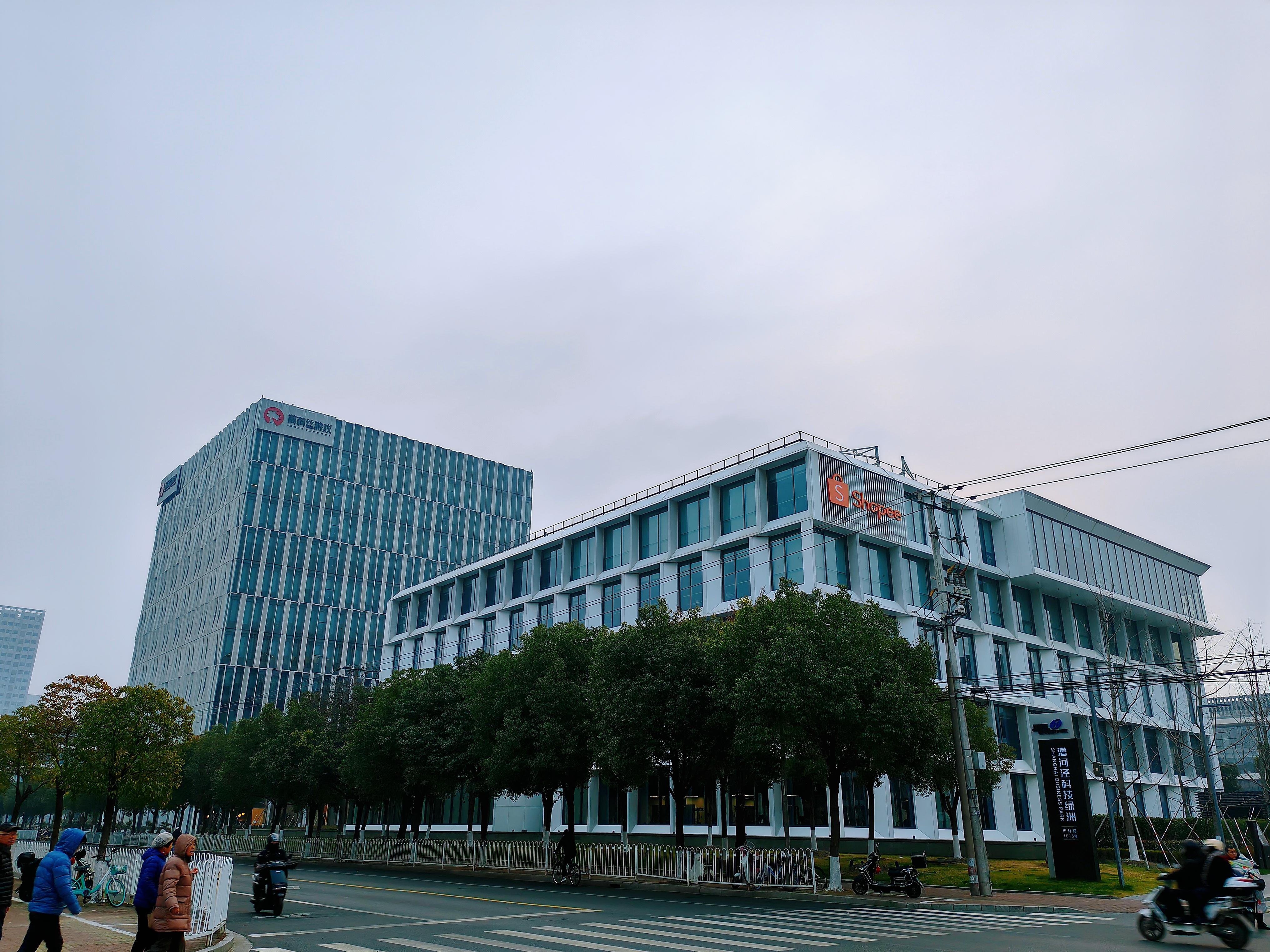 袁超 的想法: 跑完收工,吃饭干活​在出门