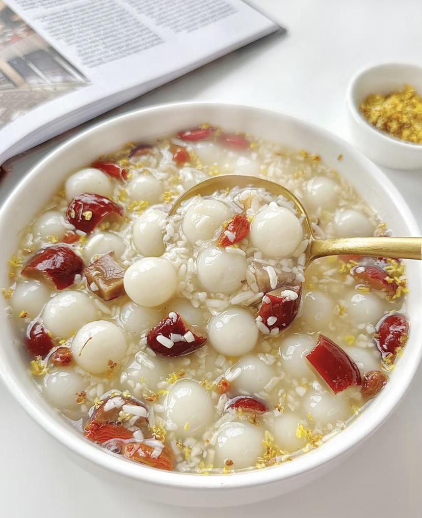 ☕️我最爱的冬日饮品:桂花酒酿小丸子🌟推荐理由:这款