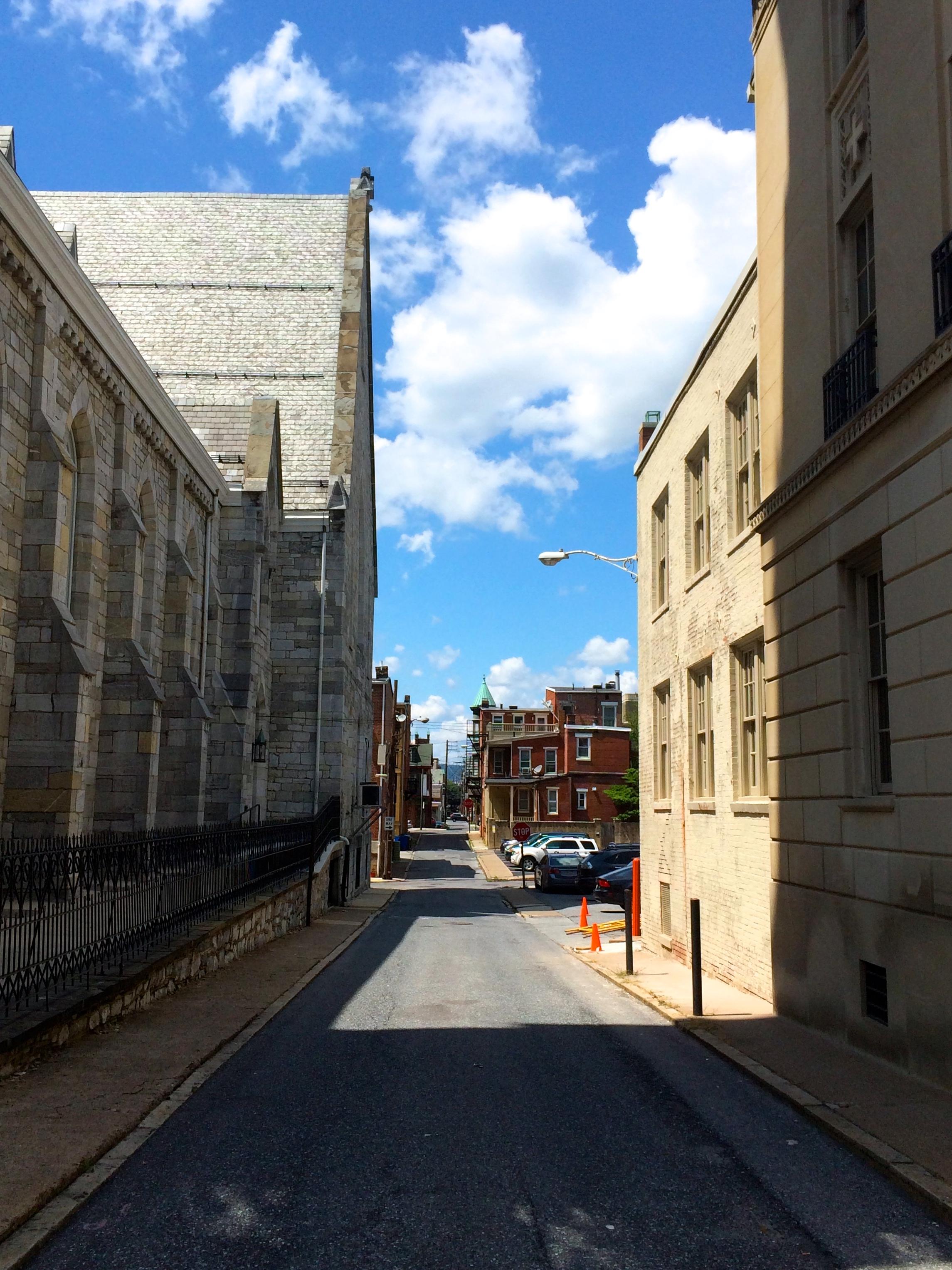 我在美国留学,想进教堂去感受一下气氛,这样可以吗?