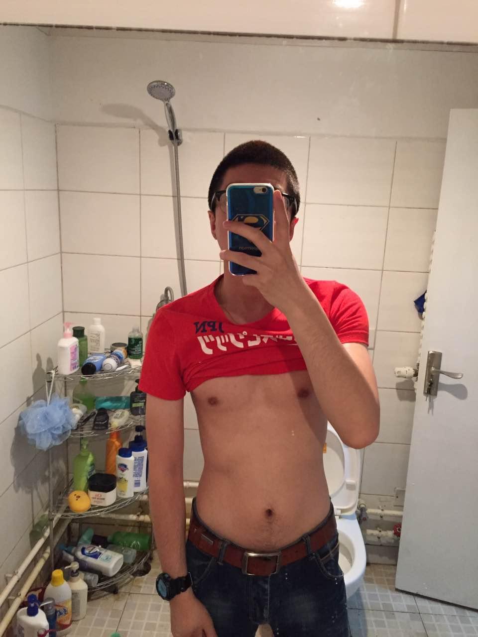 左右胸不一样大怎么调整?