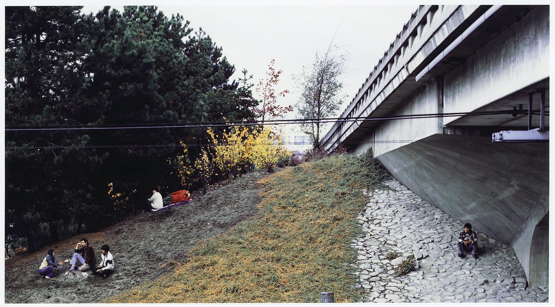 1986撰文丨周玥杰夫·沃尔(jeff wall),作为当今最重要的以摄影为媒介