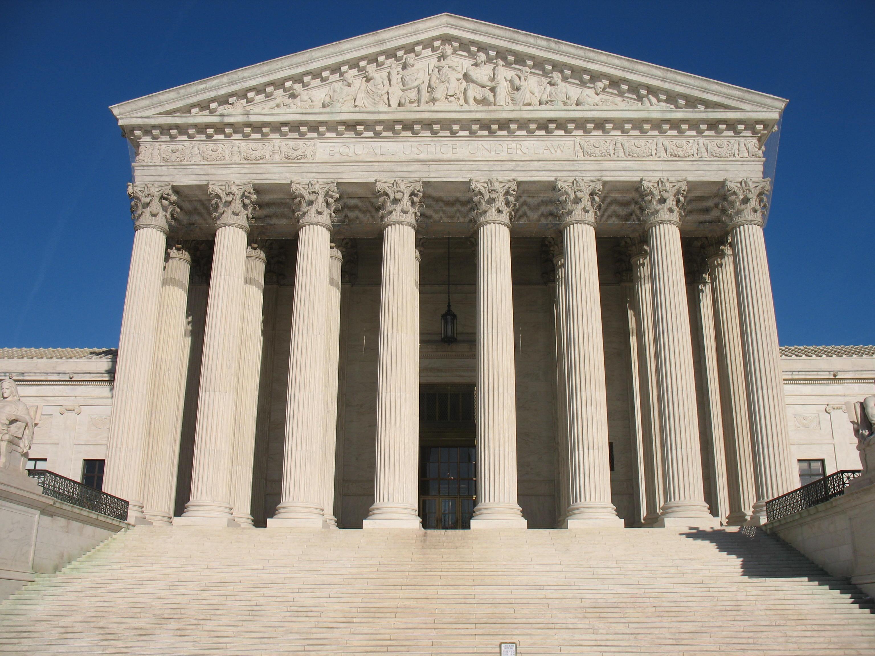 美国最高法院三圣像图片