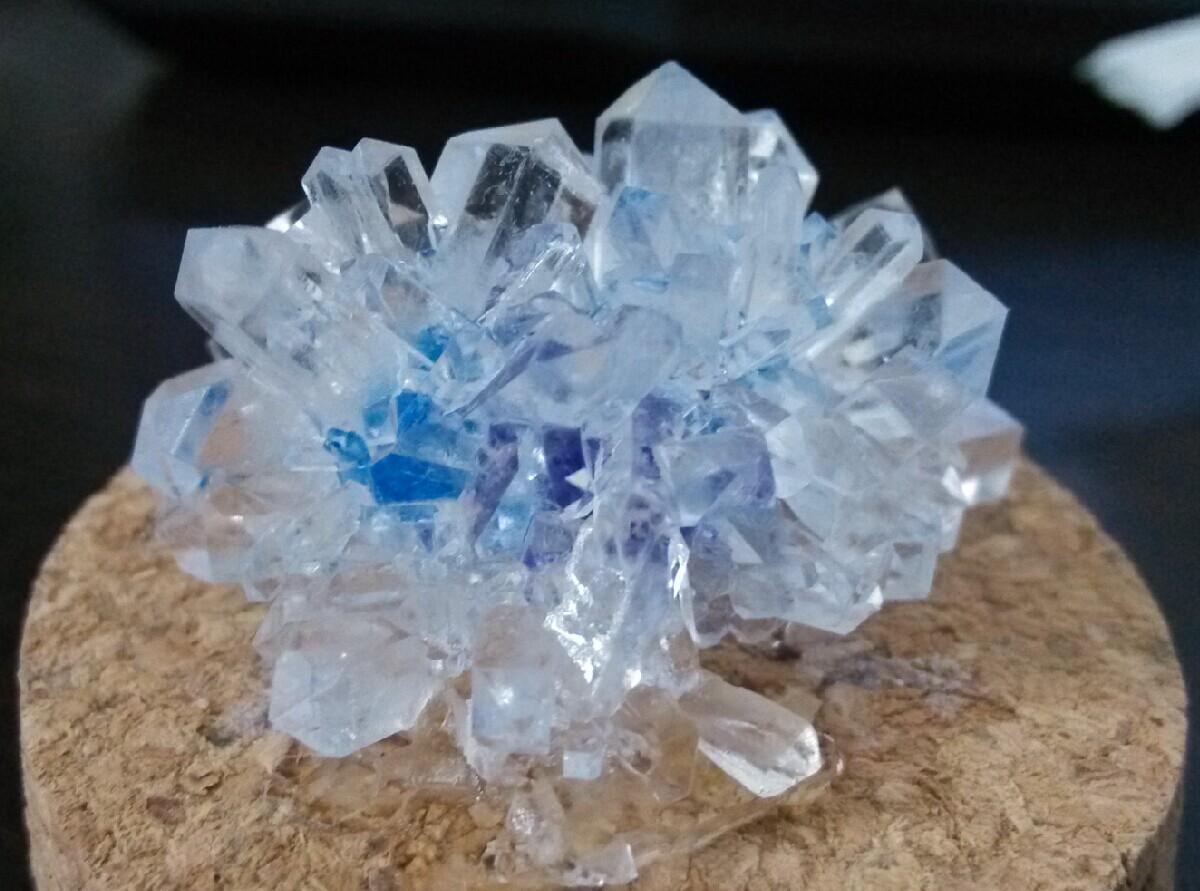 时荒,养晶体很好玩的,不信你试一试