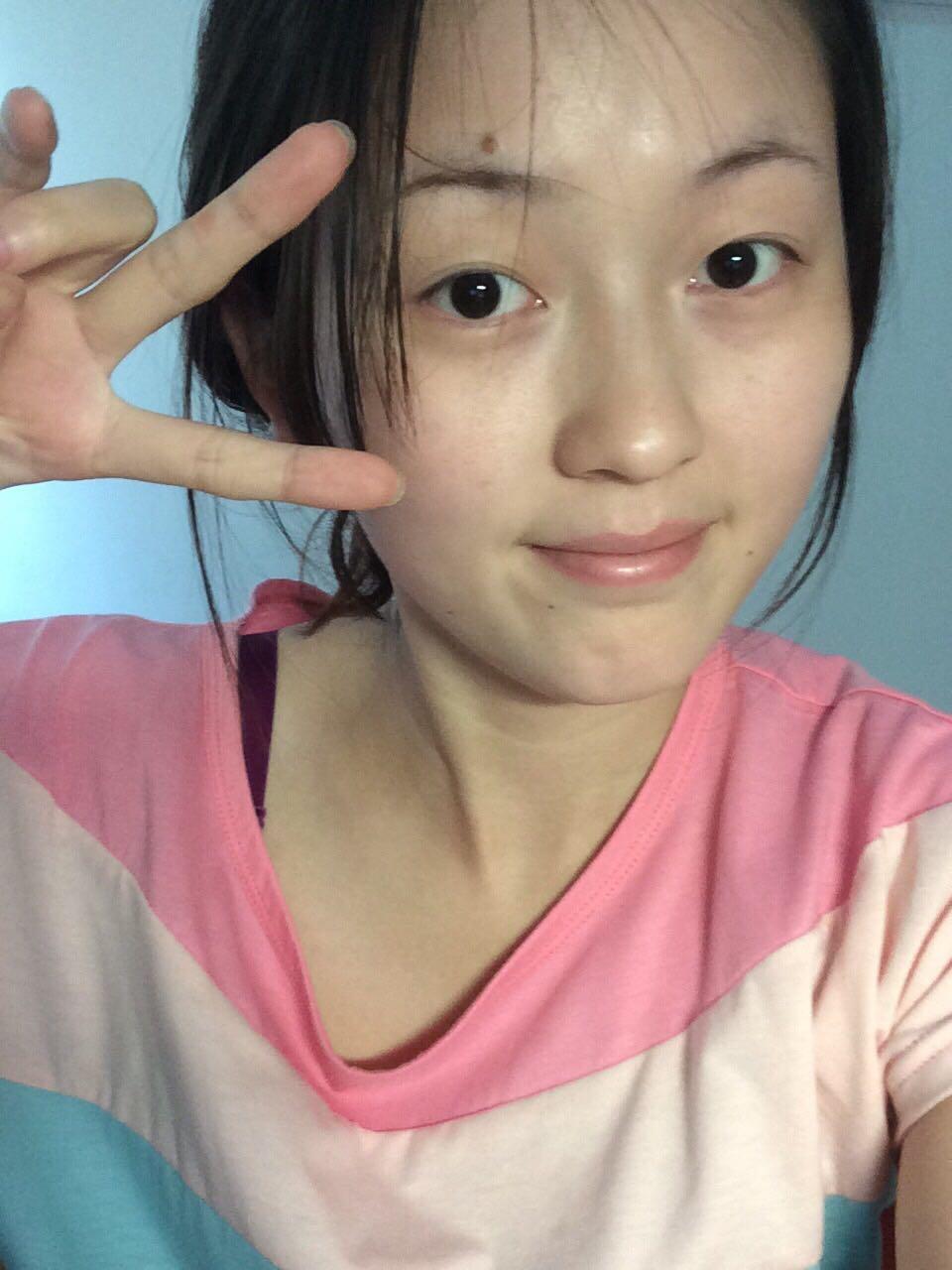 为什么女孩子喜欢美颜相机呢而且朋友圈里的照片都p过