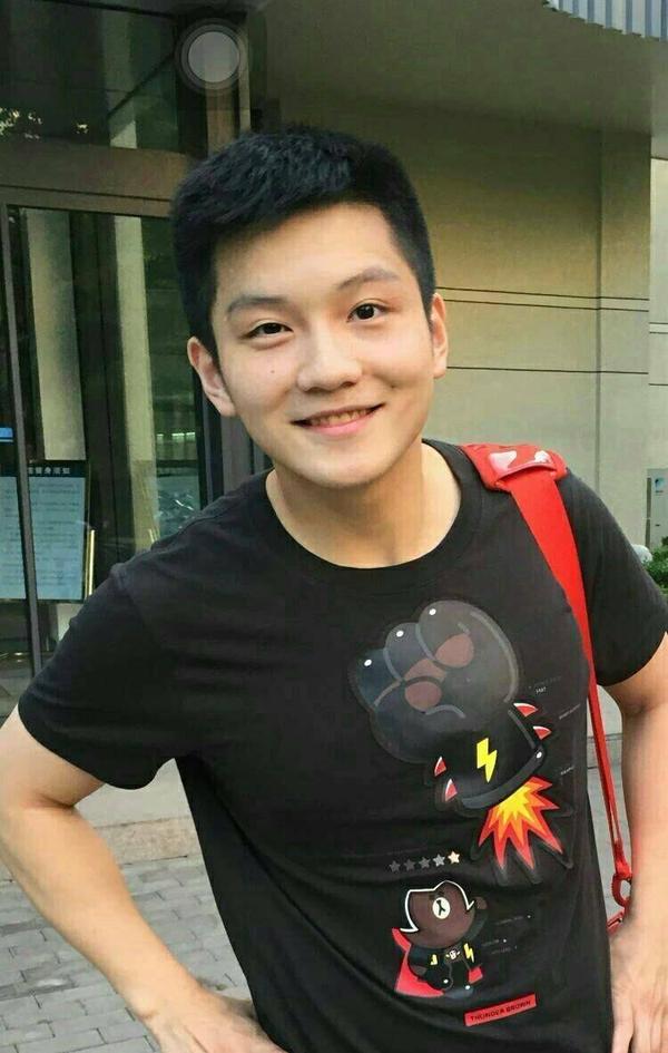 乒乓球运动员樊振东改年龄了吗?