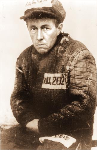 索尔仁尼琴,战斗民族怒汉.一个战力爆表的喷子.