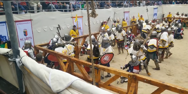 图四:毛子又在虐别人