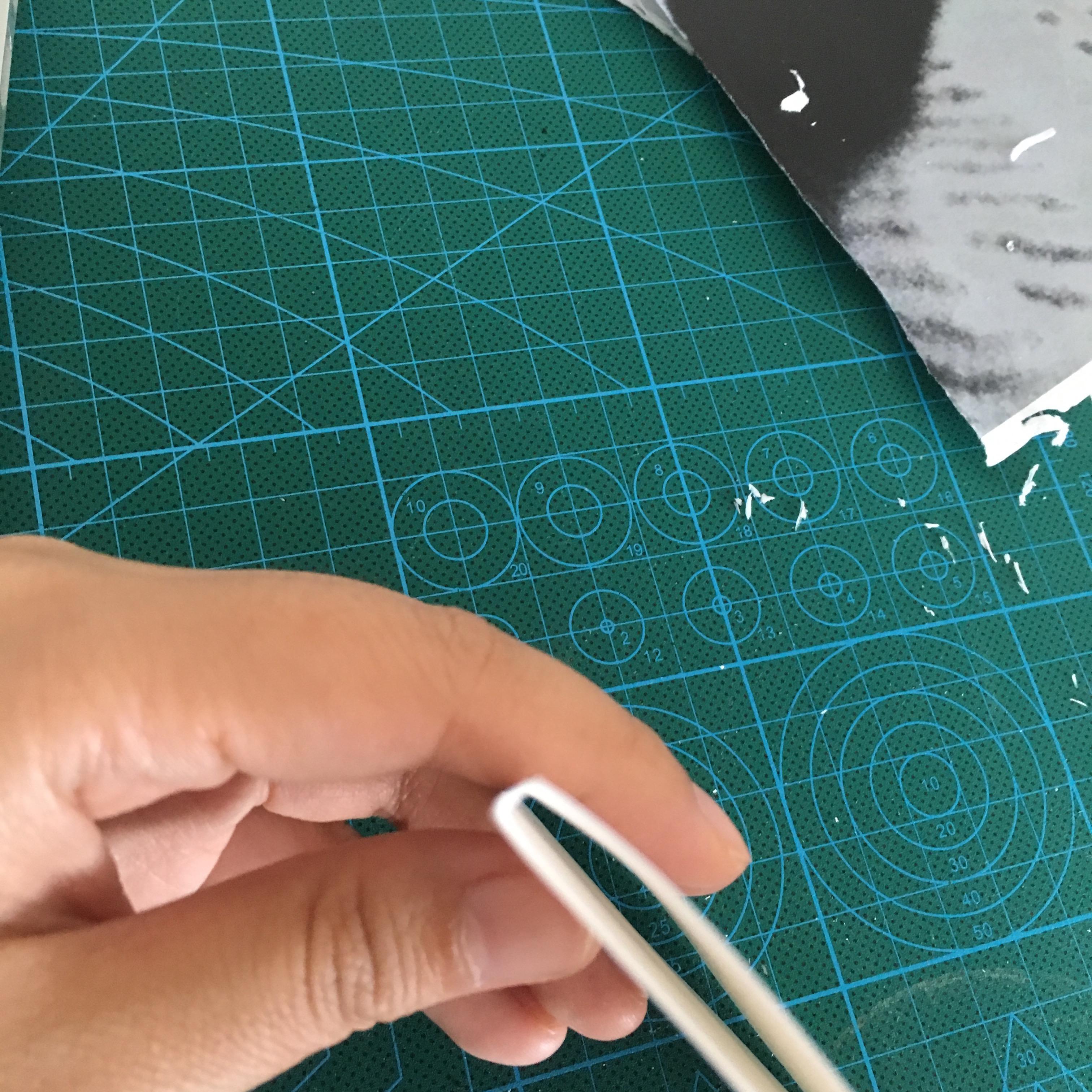 如何做手工书简单 39b4dfacdb7f4e8b09f9f98b9f4ba125_r.jpg