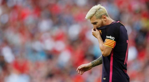 时尚圈,最近非常流行的发型,俗称奶奶灰的银白色调,连梅西也染了一个!