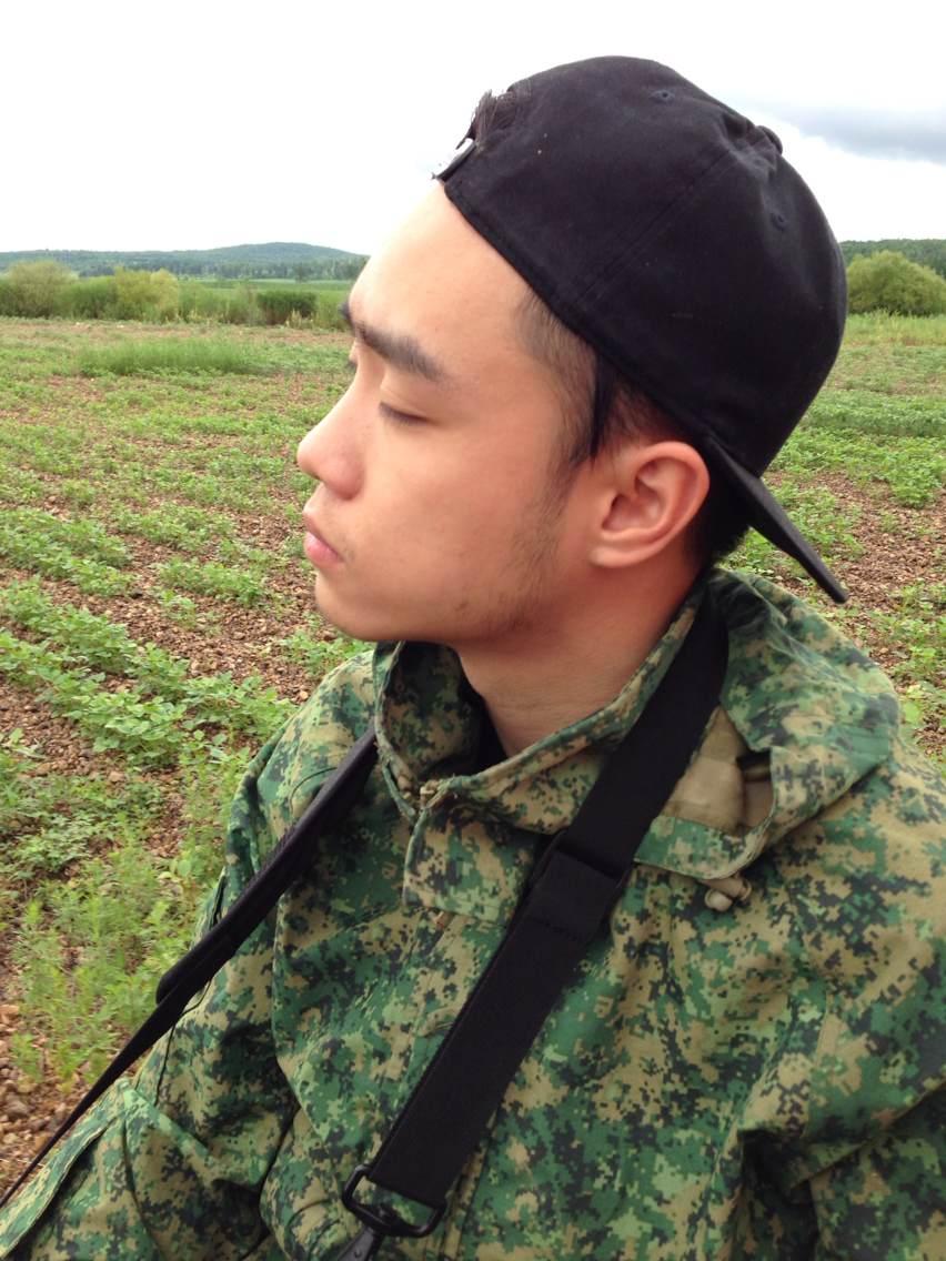 男生<em>如何</em>让<em>头发</em>变得<em>硬一些</em>,便于造型打理? - 生