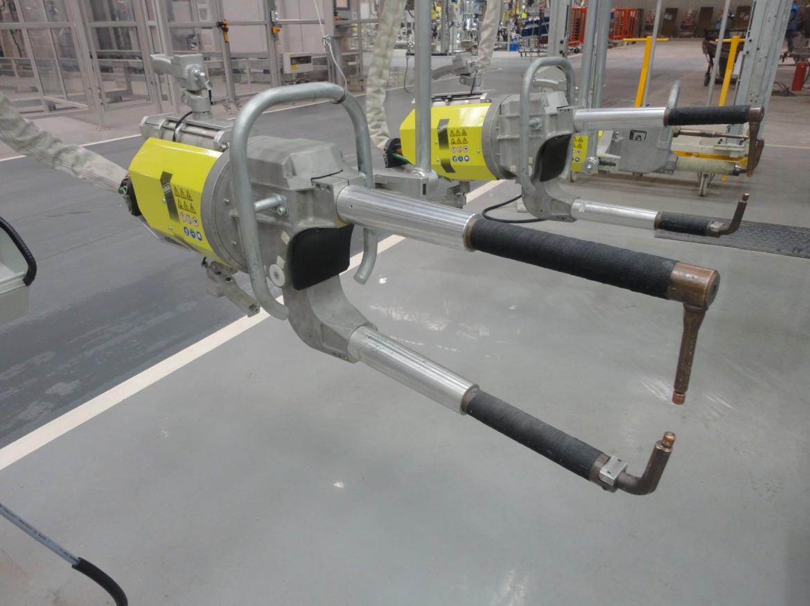 你这个问题实际上可以针对整个机械行业的,直接百度"焊接工艺种类"