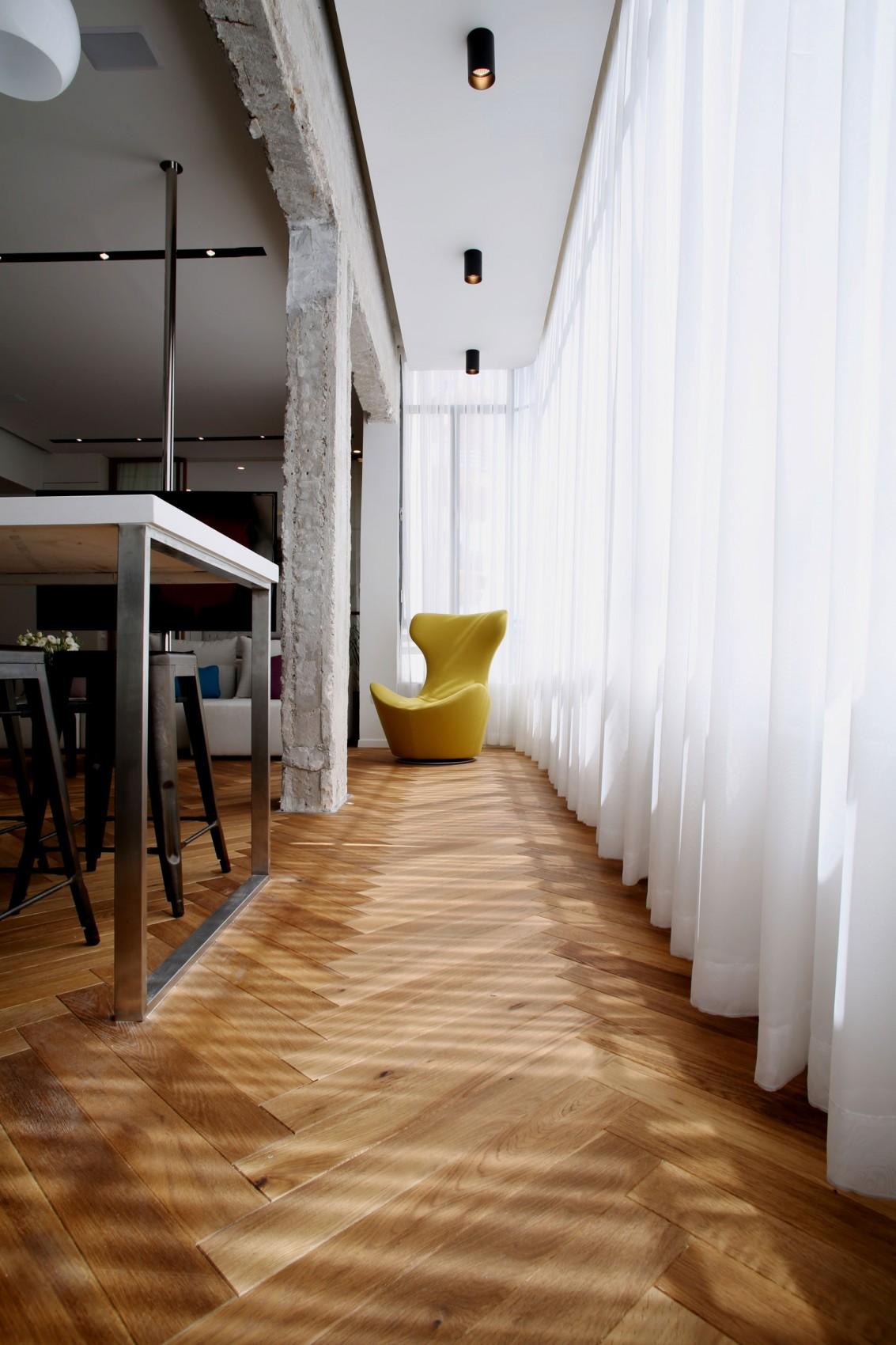 北欧风地板精髓全在这 看完这40组鱼骨纹立马想重铺地板!