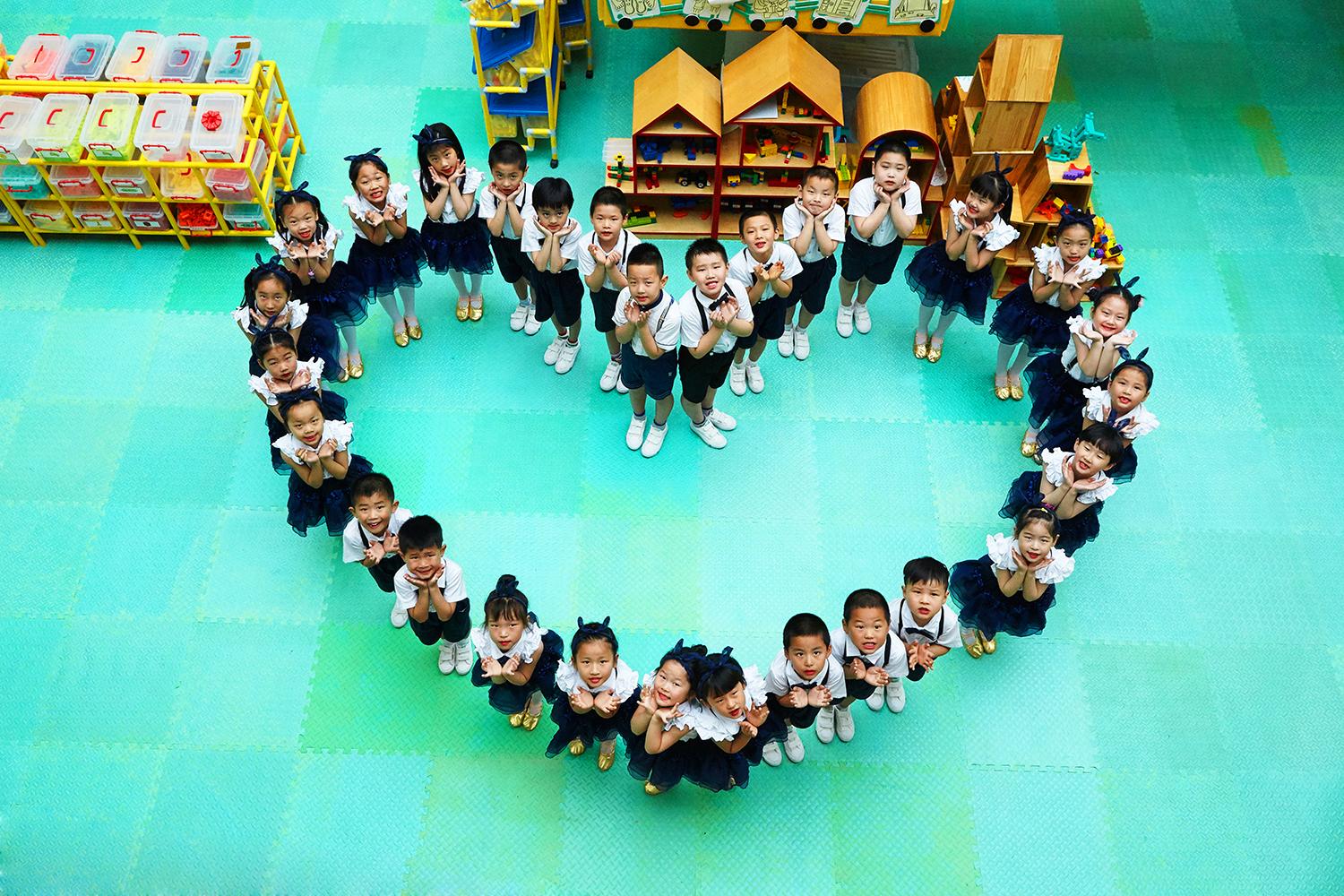 南宁幼儿园毕业照片分享|摄影|人像|广西芸影 - 原创作品 - 站酷 (ZCOOL)