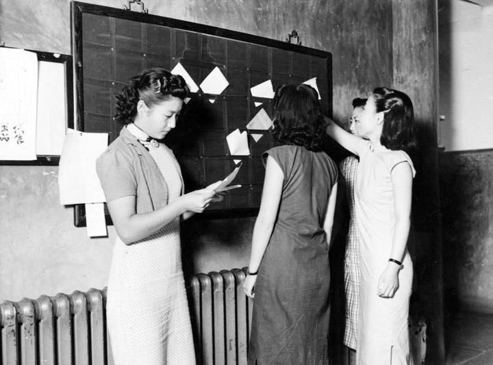 1941 旗袍年代的女大学生 知乎