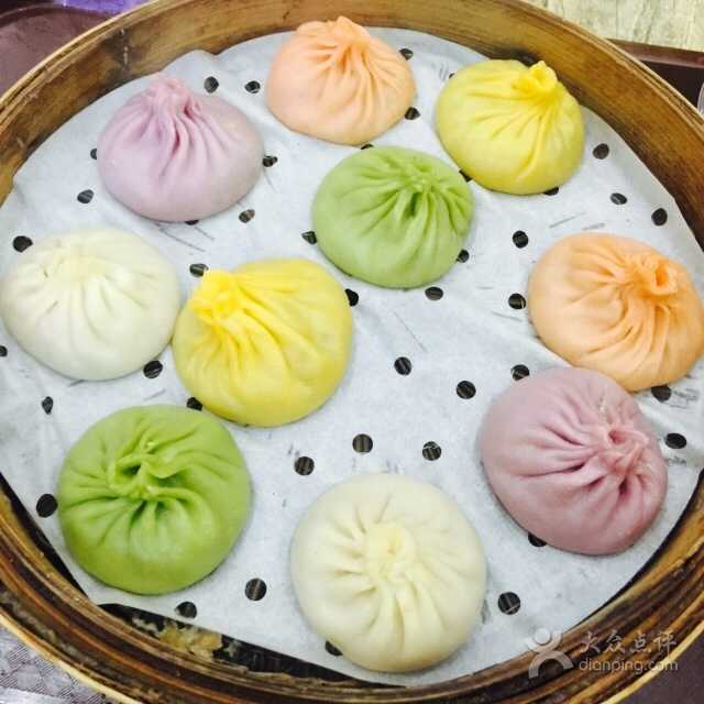 (四季美的彩色汤包.