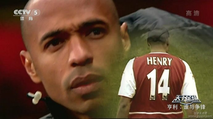 三十二岁的亨利就坐在那里,深情地目光忘过去,都是自己二十二岁的