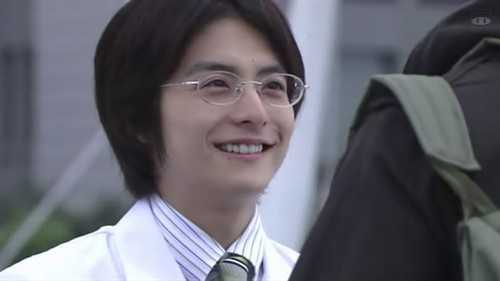 怎样把白大衣穿好看?