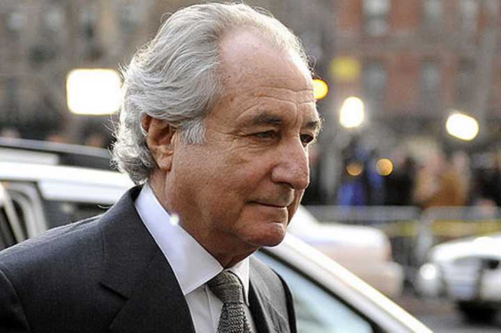 伯纳德·麦道夫是犹太人后裔,出生在纽约皇后区一个非常普通的家庭