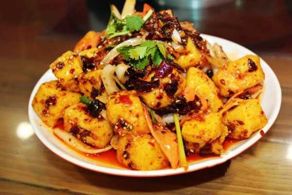 黑龙江省鸡西市---美食三剑客 冷面,辣菜,鸡西刀削面 好了 正题开 