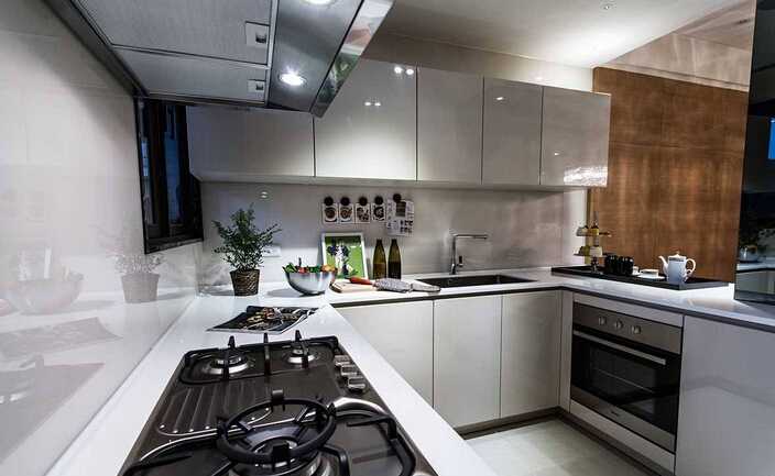 现代家庭厨房中,有哪些可以提升幸福感的改造或装修设计?