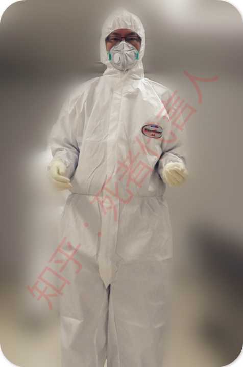 法医穿白大褂吗?为什么?不会弄脏吗?