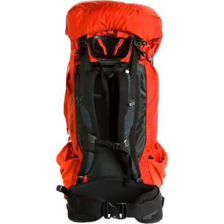 Altra Backpack 75和ARC'TERYX ILBE始祖鸟军版 主包 这两个的区别 哪个好一些?