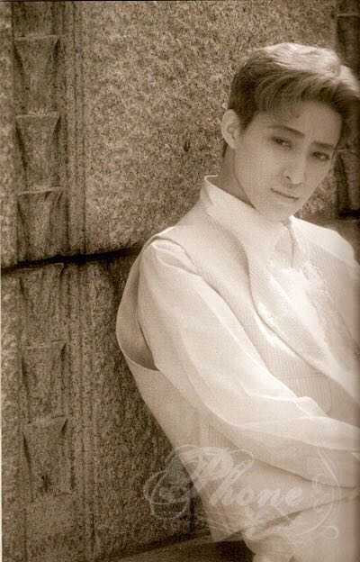 还有帅的人神共愤的轰悠理事