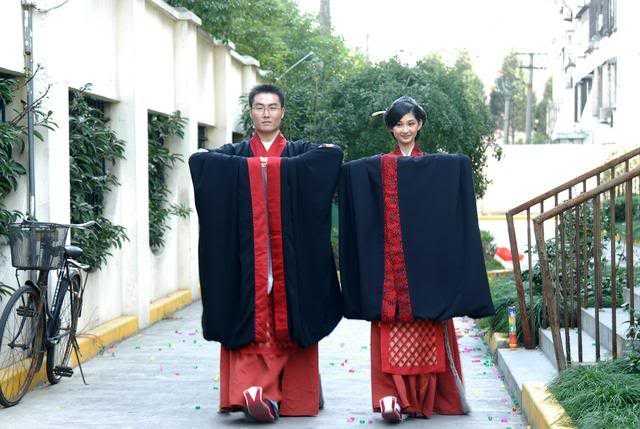 为什么日本和服婚礼给人很精致庄严的感觉 但是最近几年重新开始流行的汉服婚礼给人一种廉价可笑的感觉 知乎