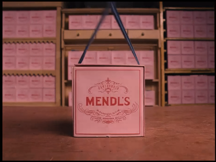 怎样做到电影《布达佩斯大饭店》中 mendls 蛋糕盒的包装方式?