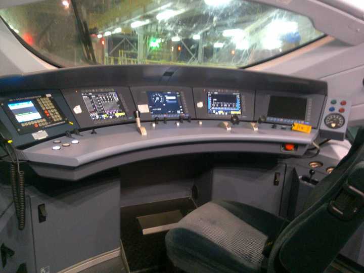 高速动车组为什么要设置一等座,特等座,商务座呢?