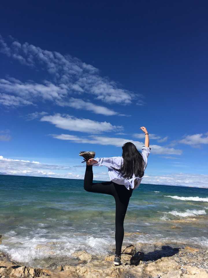 腿粗的女生秋天穿什么裤子显瘦?