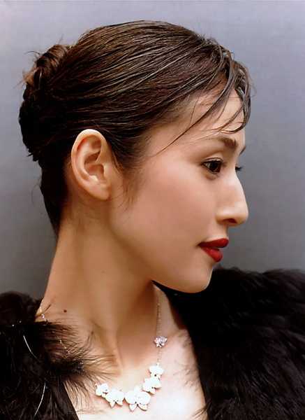 天海祐希为什么总演一些女强人角色 她是一个怎样的人 知乎 天海祐希为什么总演一些女强人角色 她是一个怎样的人 知乎