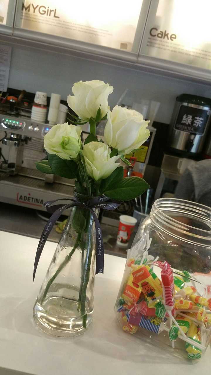 想买一束送人,放办公桌上.