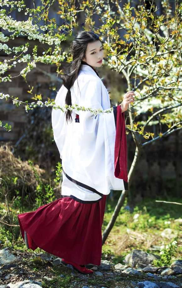 为什么传统服饰衰落 而现代服饰成为主流 知乎 为什么传统服饰衰落 而现代服饰成为主流 知乎
