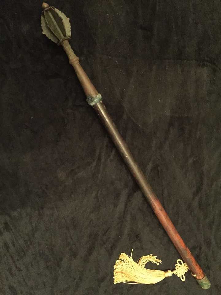 这种蒙元"夏西帕尔"(shashpar)六叶锤,我手上